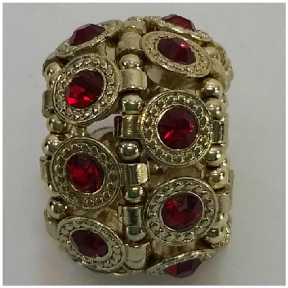 Multi Stone Ring. Goldentone band